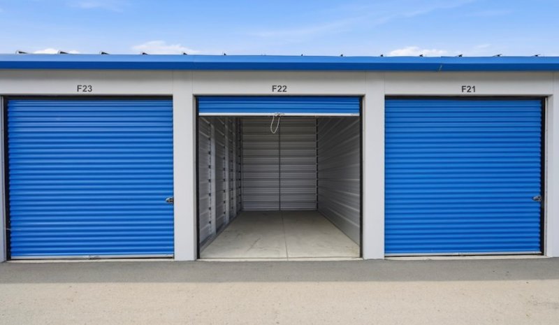 Storage Units at Make Space Storage - Hamilton Aeropark - 9 Aeropark Blvd, Hamilton, ON